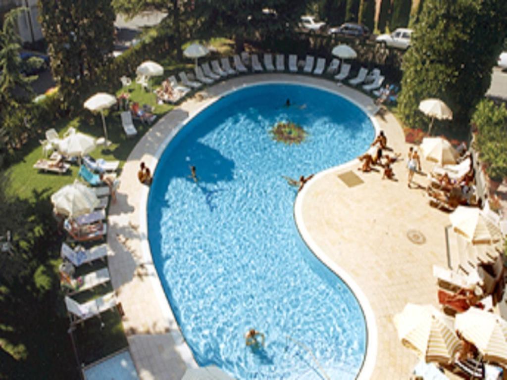Hotel Continental Garda  Ngoại thất bức ảnh