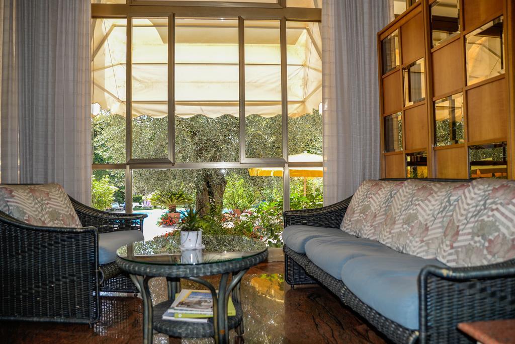 Hotel Continental Garda  Ngoại thất bức ảnh